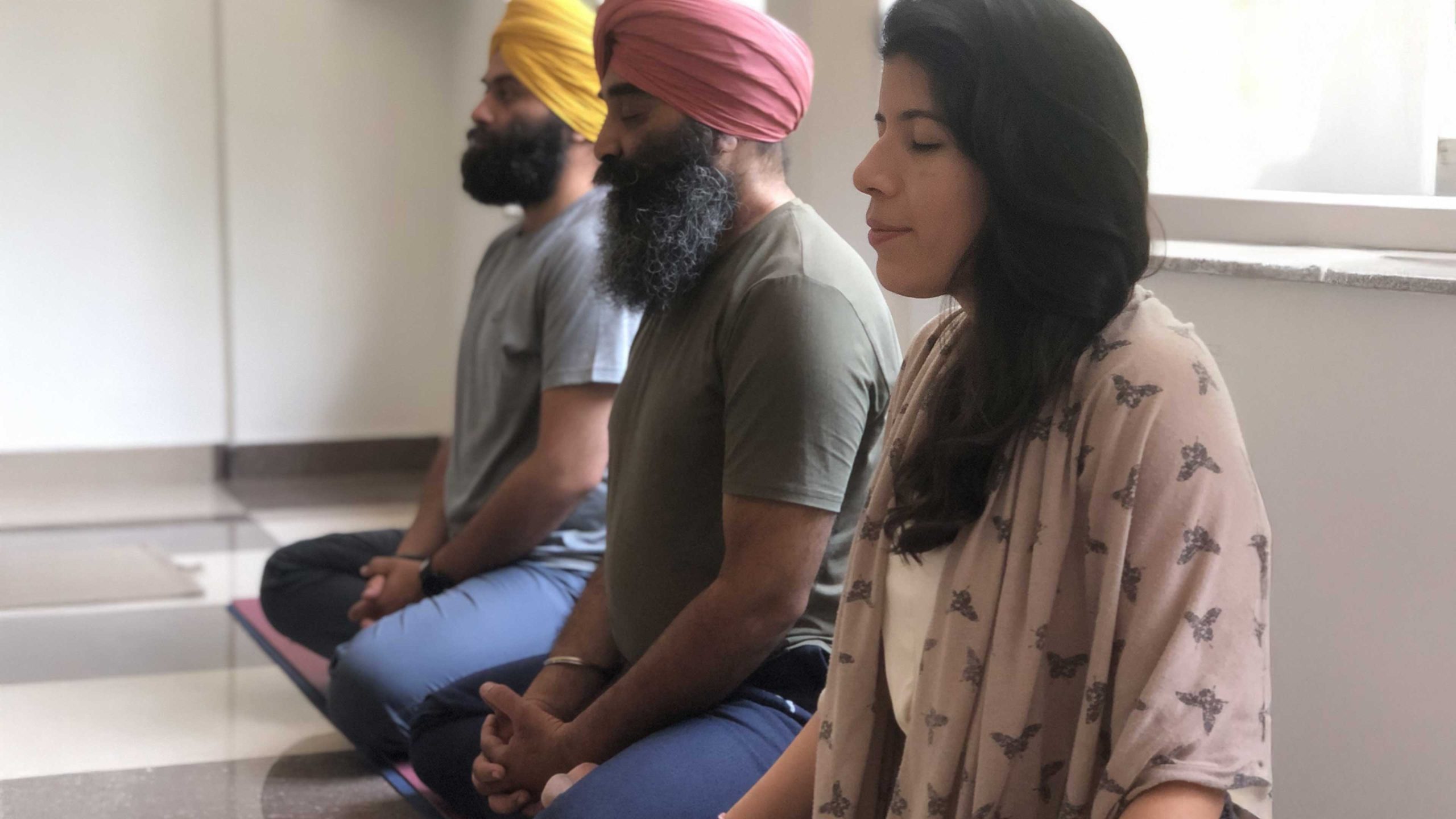 How to Choose a Yoga School in Rishikesh